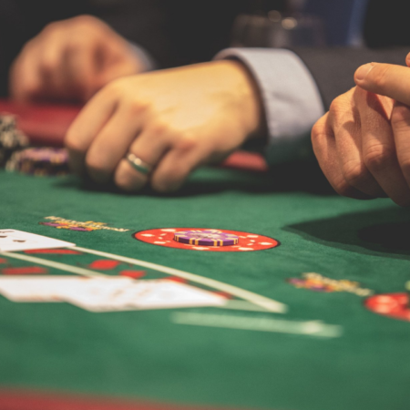 How to play poker for Beginners?